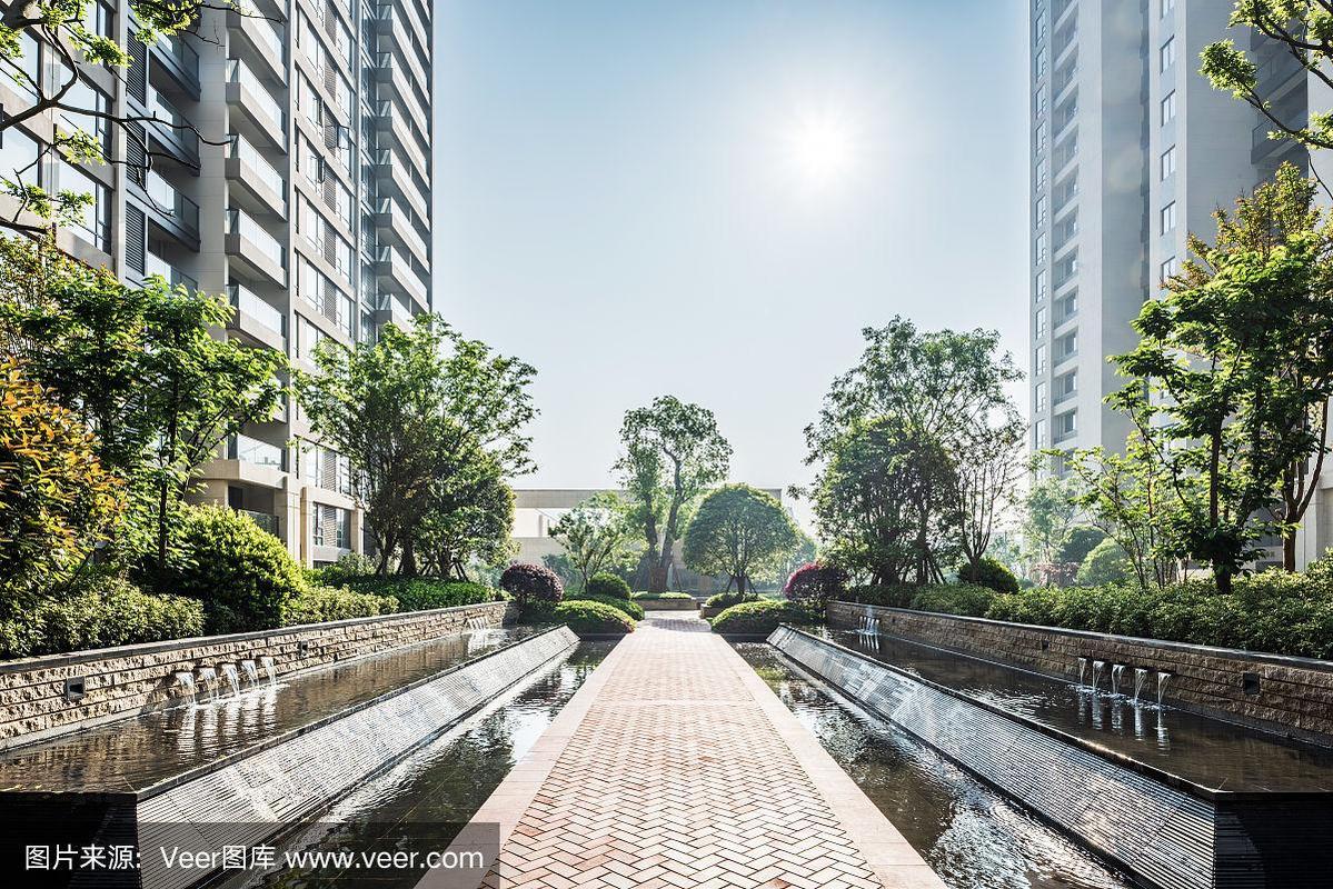 现代高层住宅小区园林中的园林景观与绿化草坪